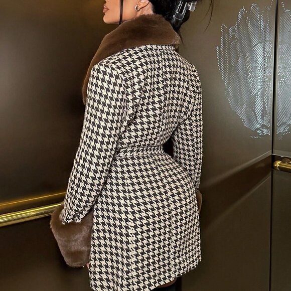 Houndstooth Print Fuzzy Collar Belted Overcoat - Picture 2 of 5